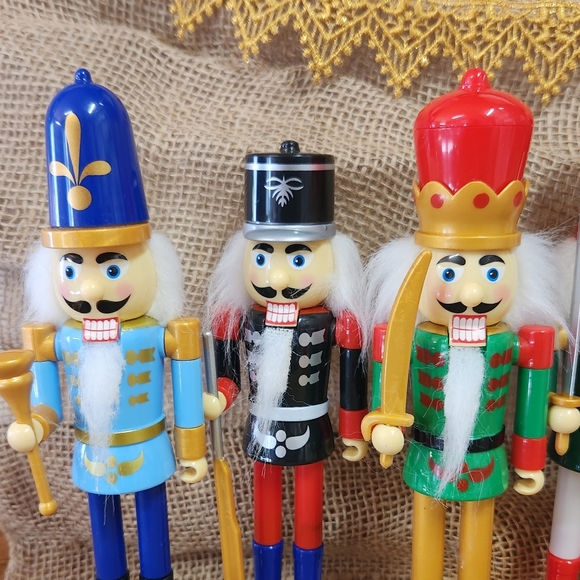 9" Nutcracker Soldiers - Set of 6 New - Picture 5 of 10